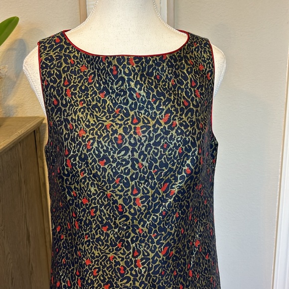 Betsey Johnson | Navy Red Gold Jacquard Leopard Print Shift Dress | 8 - Picture 3 of 16